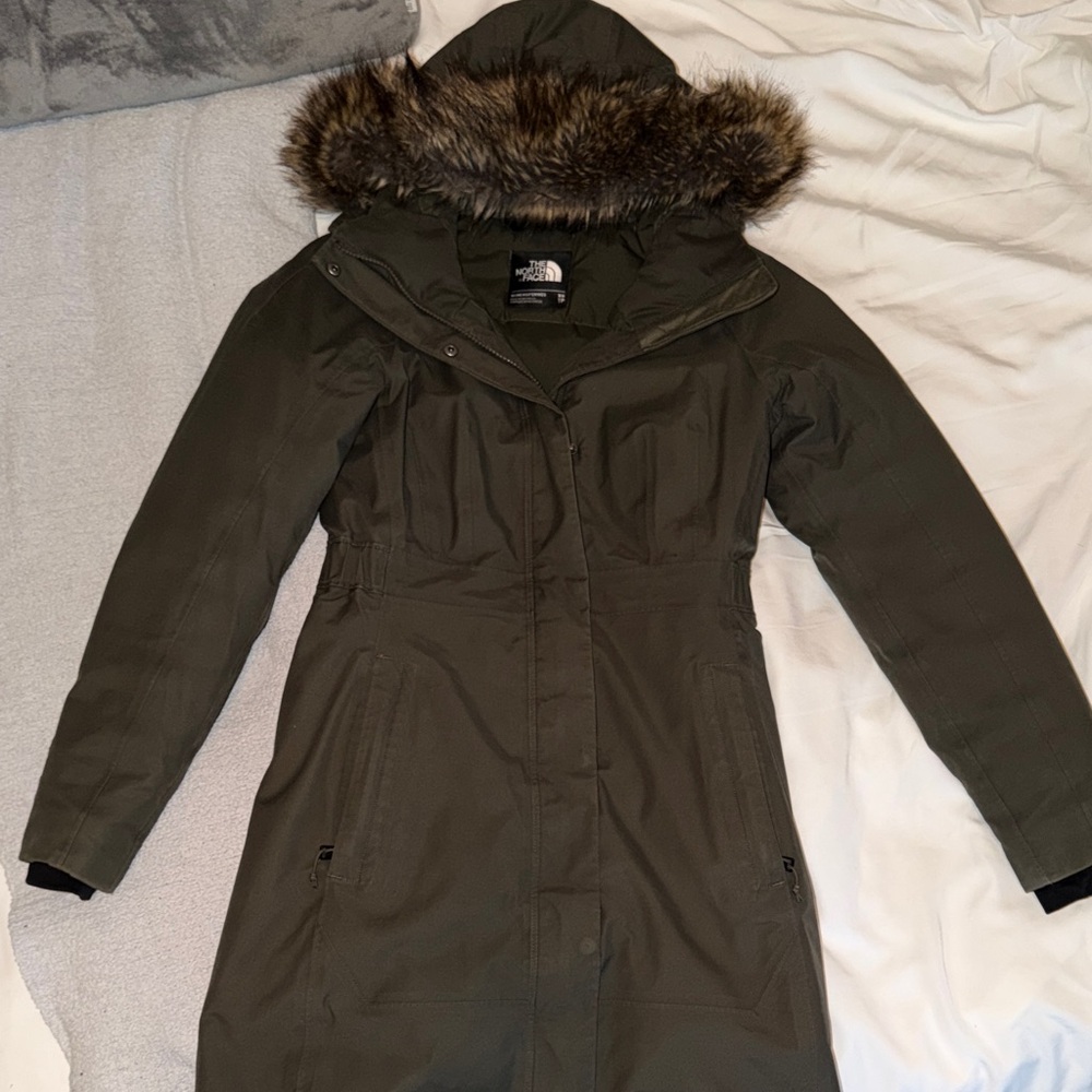 The North Face Women's Dark Green/Olive Arctic Parka with Fur Hood